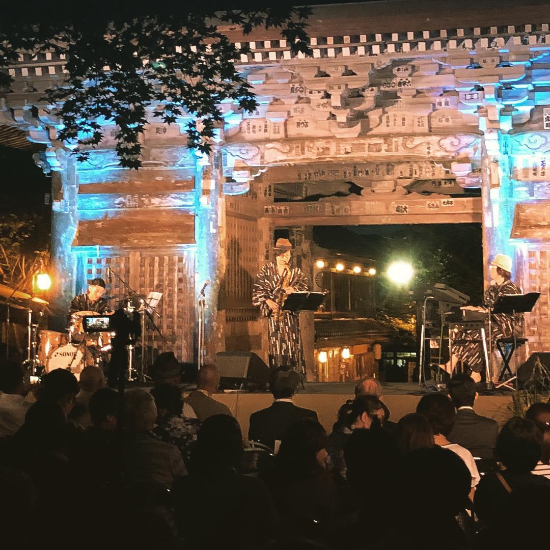 お十七夜コンサート