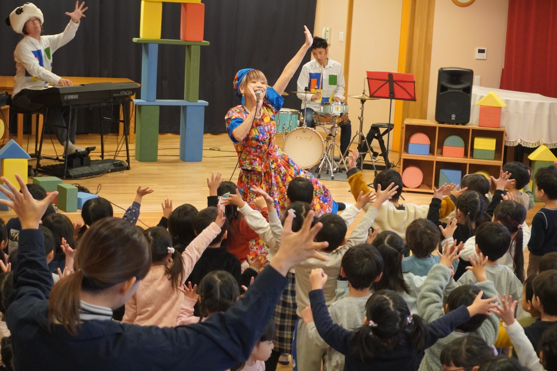 幼稚園でジャズコンサート