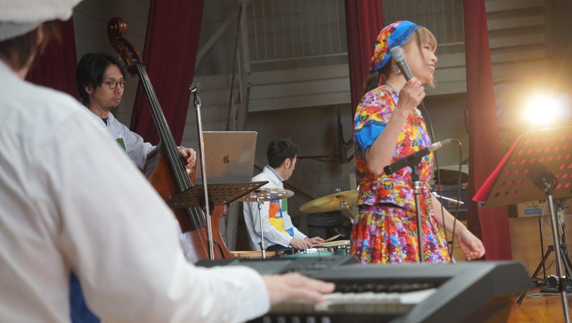 岐阜県可児市の小学校で芸術鑑賞会